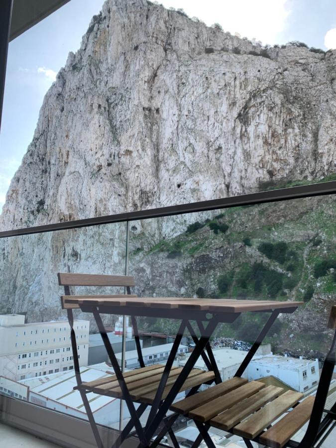 Cp High Floor Luxury Studio Gibraltar Exterior foto